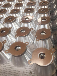 Ультразвуковой чистящий преобразователь